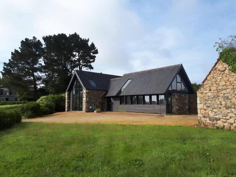Large With Garden And Sea View For 8 People *